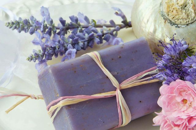 Use essential oils, like lavender, to help with dry hair.