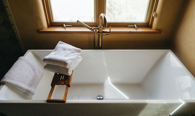 Watch out when exiting the tub after an oatmeal bath, it can be very slippery!