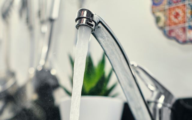 Why should you drink tap water? safe to drink 