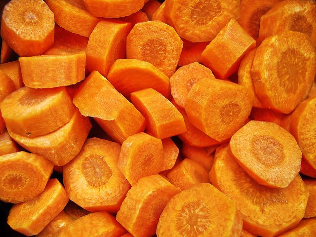 freeze carrots