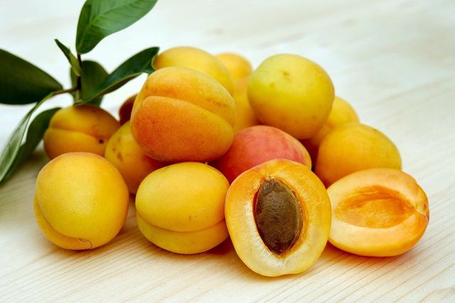 Crushed apricots have exfoliating properties.