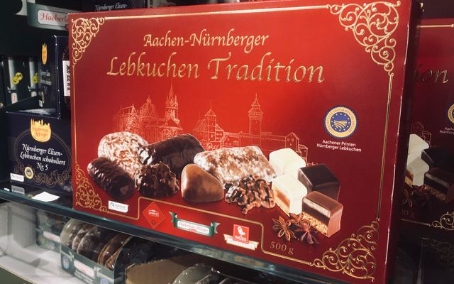 Lebkuchen store package tradition