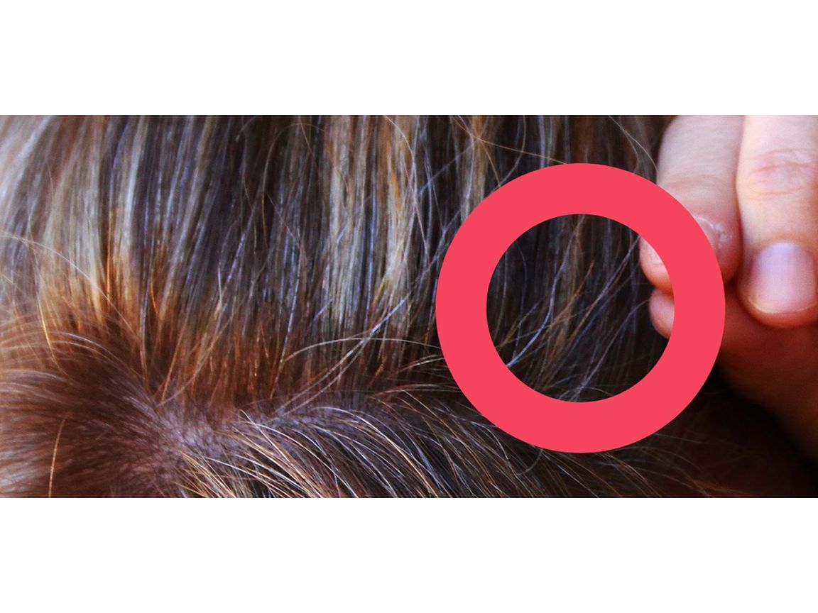 Rote schwarze haare strähnchen mit Blonde haare