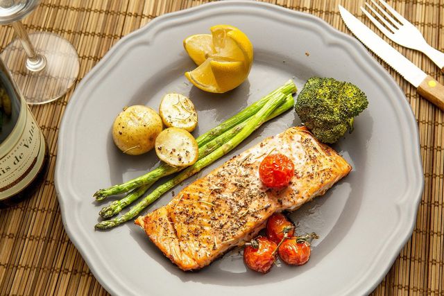 There are many benefits to a pescatarian diet, especially for your health and the environment.