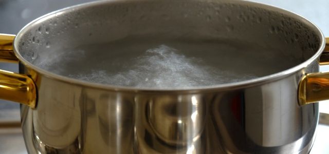 Is stainless steel cookware safe