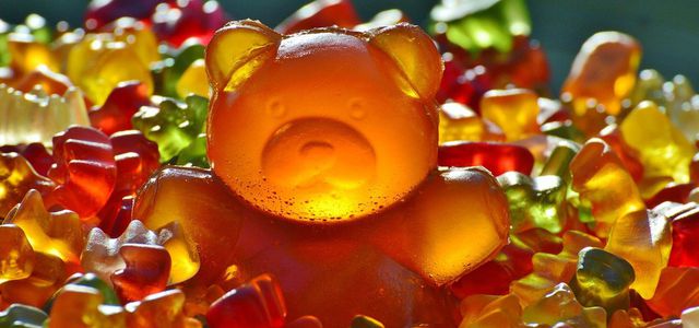which gummy bears are vegan and which are not
