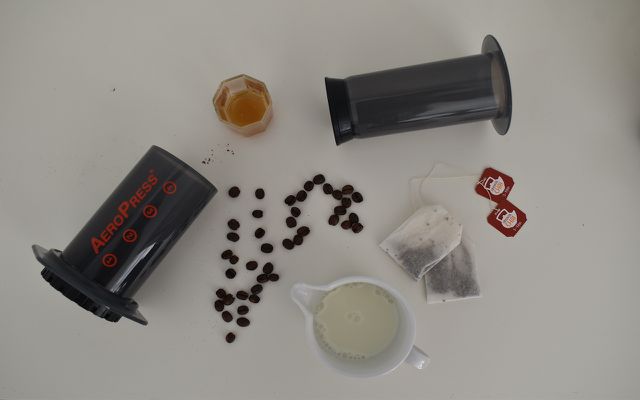 If you gather your iced dirty chai latte ingredients before you start, it will be much easier. 