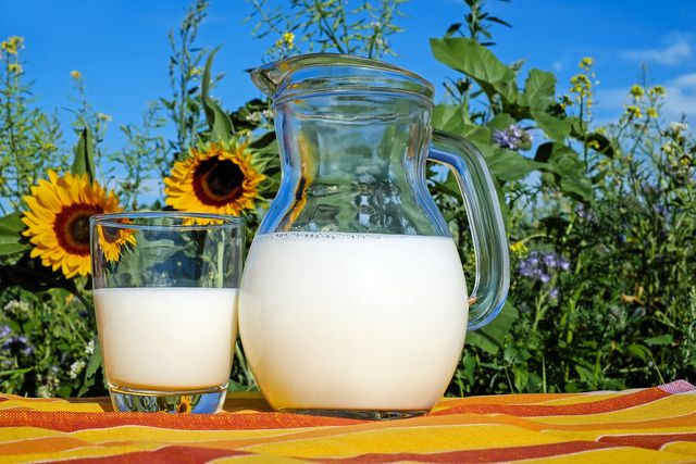 Milk helps remove dead skin cells and stimulates new cell growth.