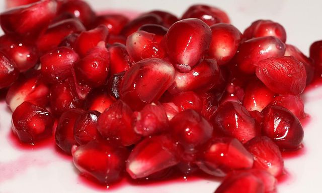 There are many different pomegranate molasses uses.