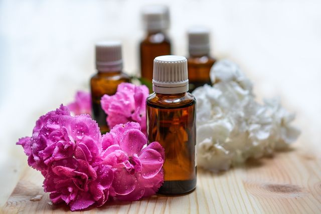 Inhaling essential oils will help stop a cold from coming on.