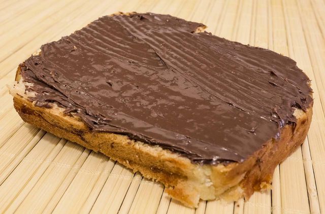 There are many vegan alternatives to Nutella.