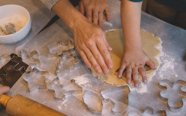 Baking is a winter activity that nearly every kid enjoys. 