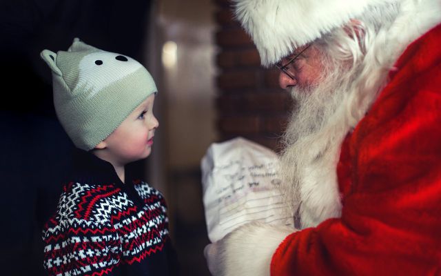 Minimalist Christmas tips sustainable holiday Santa Christmas list