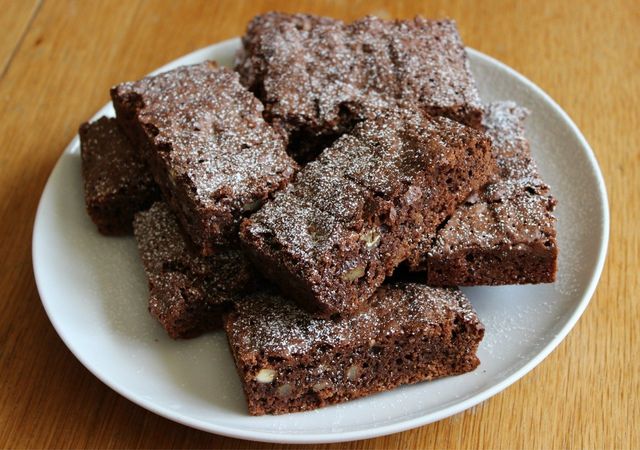 Flaxseed meal helps make moist, chewy desserts.
