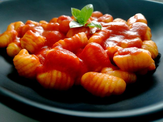 A dash of chili will give your vegan gnocchi sauce a nice flavor kick.