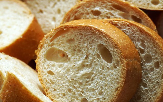 Unhealthy foods white flour bread slices