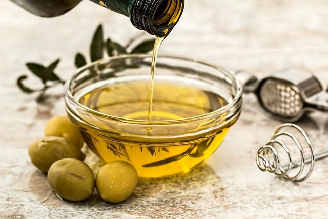 Olive oil is an effective moisturizer.