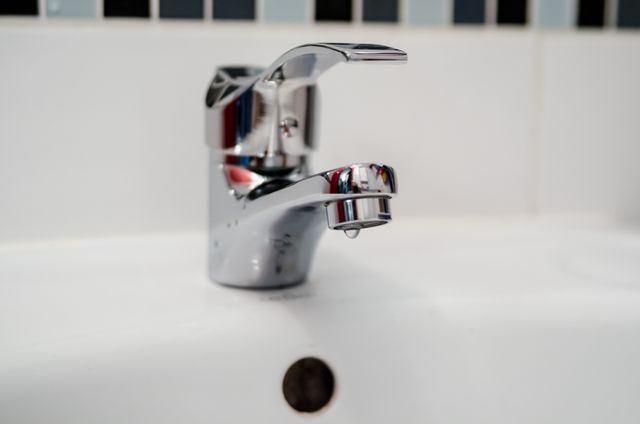 Water conservation: Turn off the tap!